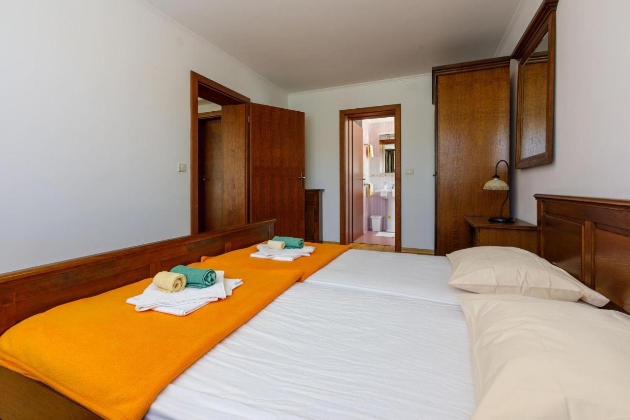 Apartments Robic Селце Екстериор снимка