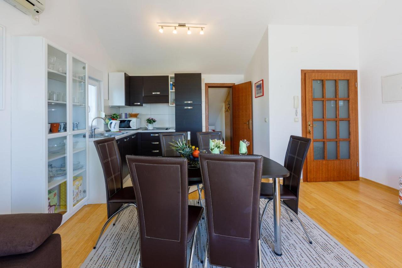 Apartments Robic Селце Екстериор снимка